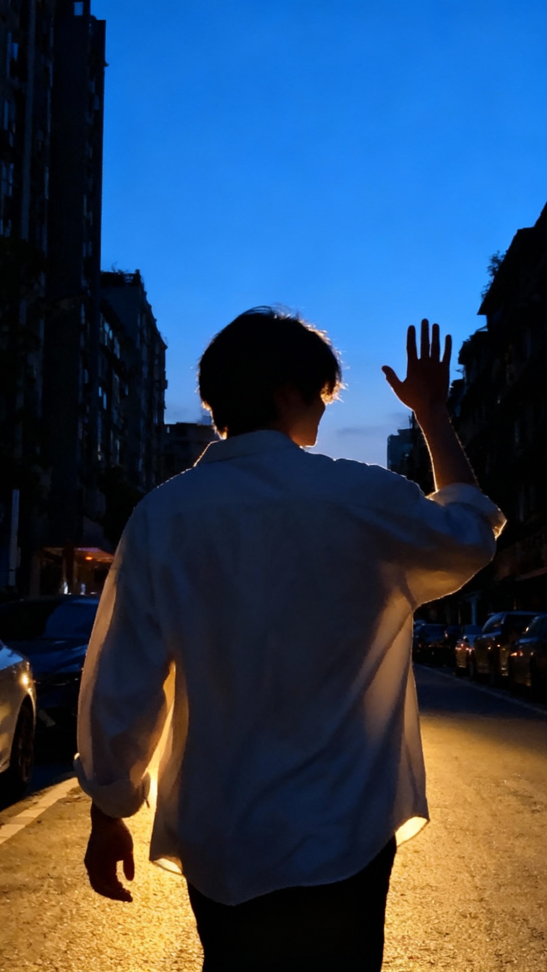 Flipped Chat AI – Chat cu Dante Mills