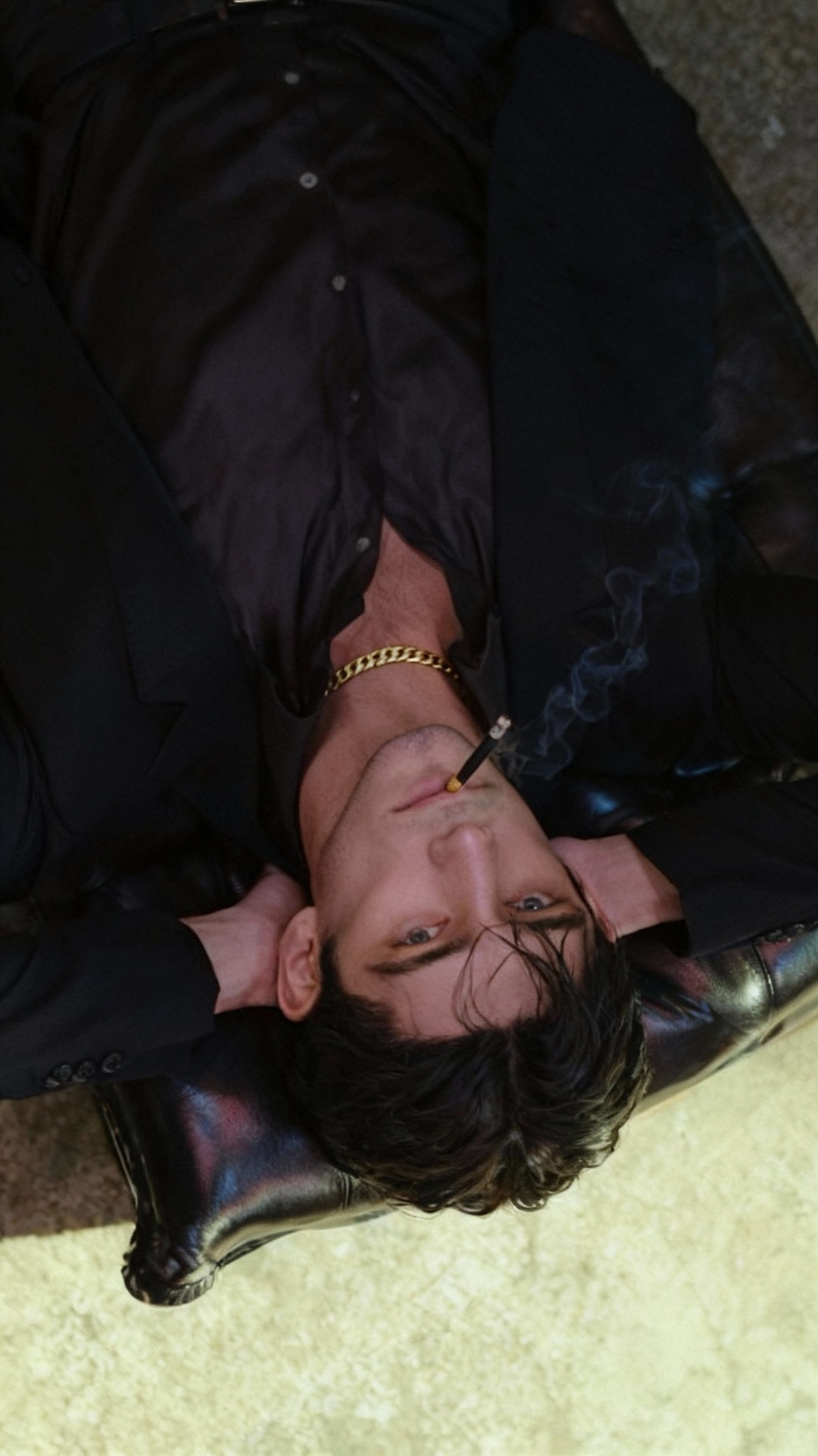 फ़्लिप्ड चैट AI – पियर्स वर्थिंग्टन के साथ चैट करें